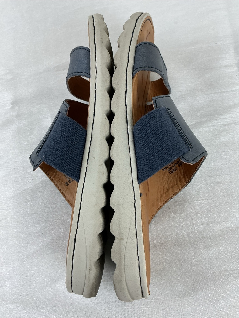 Born Oceana Sandals Women's Size 6 Leather Slip On Slide Stretchy Flat - Picture 6 of 7